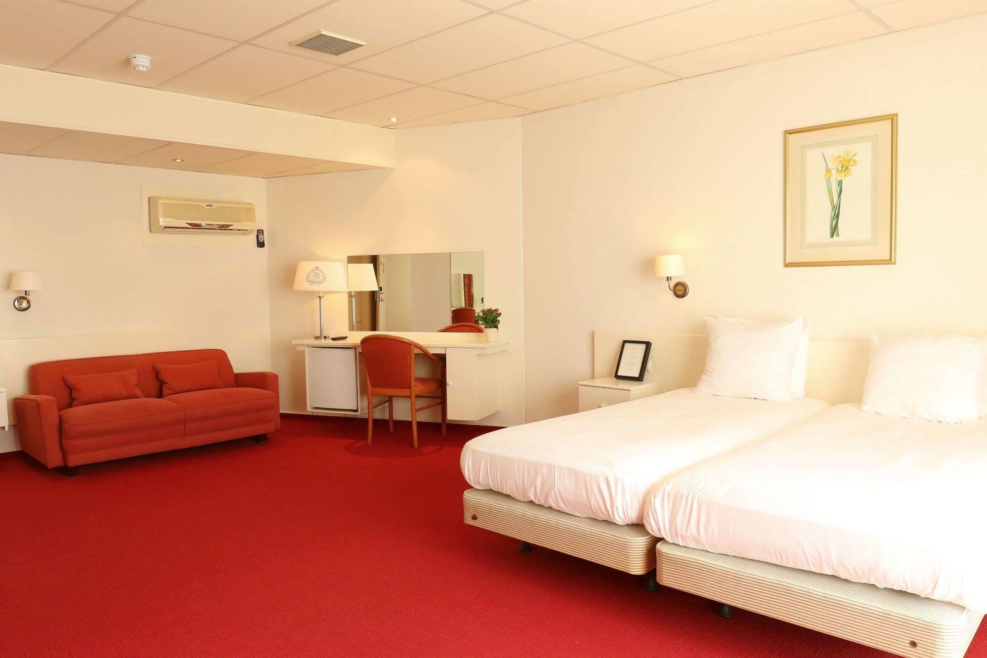 Js Hotel Epen Bagian luar foto
