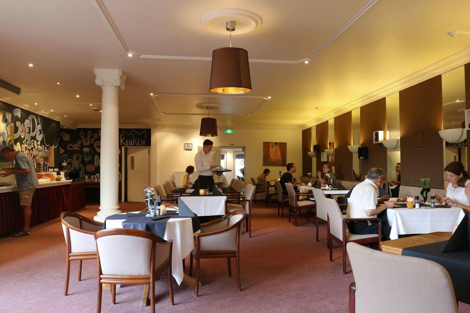 Js Hotel Epen Bagian luar foto